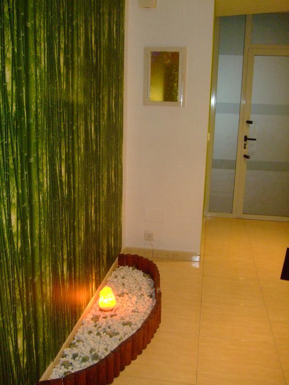 Besalut Apartment Exterior photo